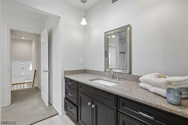 91 Cherrywood Dr, Franklin Twp., NJ 08873