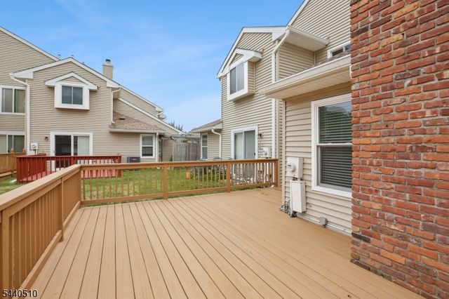 91 Cherrywood Dr, Franklin Twp., NJ 08873
