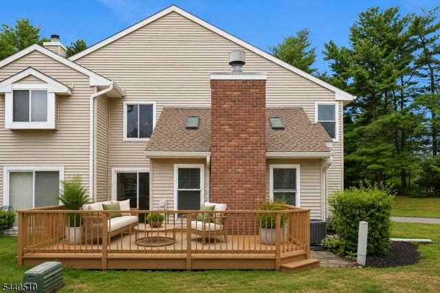 91 Cherrywood Dr, Franklin Twp., NJ 08873