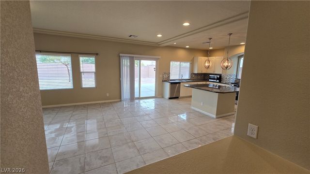 5543 Dancing Fox Court, Las Vegas, NV 89139