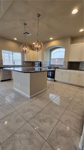 5543 Dancing Fox Court, Las Vegas, NV 89139