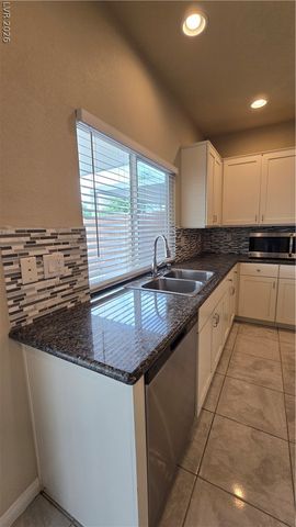 5543 Dancing Fox Court, Las Vegas, NV 89139