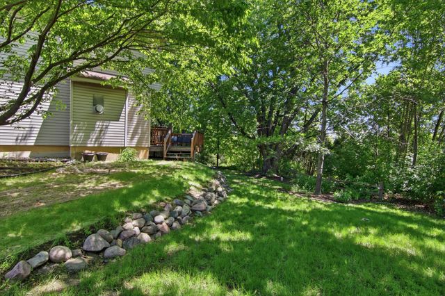 9953 Starlight Drive, Woodbury, MN 55125