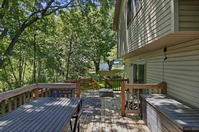 9953 Starlight Drive, Woodbury, MN 55125