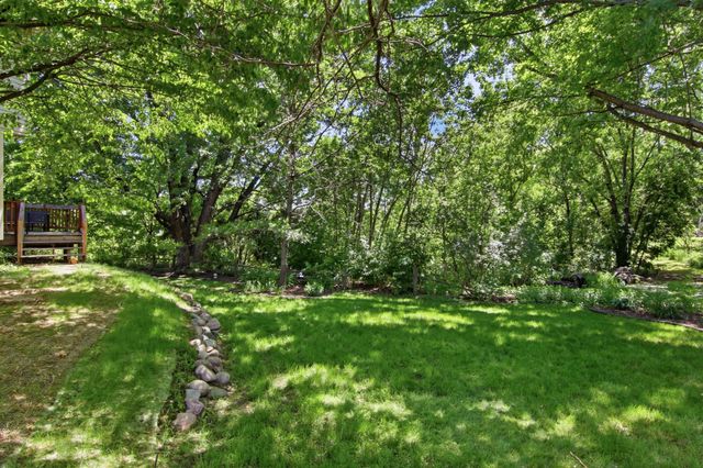 9953 Starlight Drive, Woodbury, MN 55125