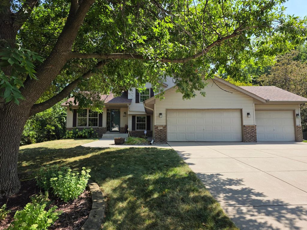 9953 Starlight Drive, Woodbury, MN 55125 — exterior
