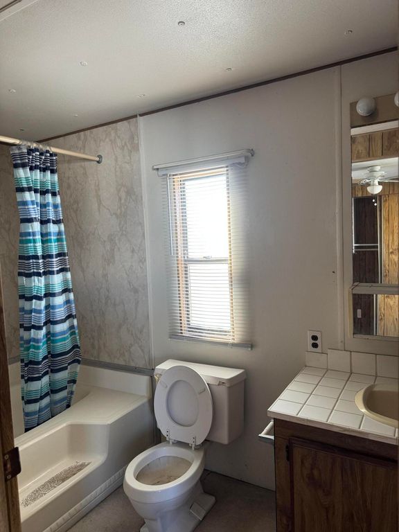 Image 10 of property listing at 7112 Pan American NE 230, Albuquerque, NM 87109