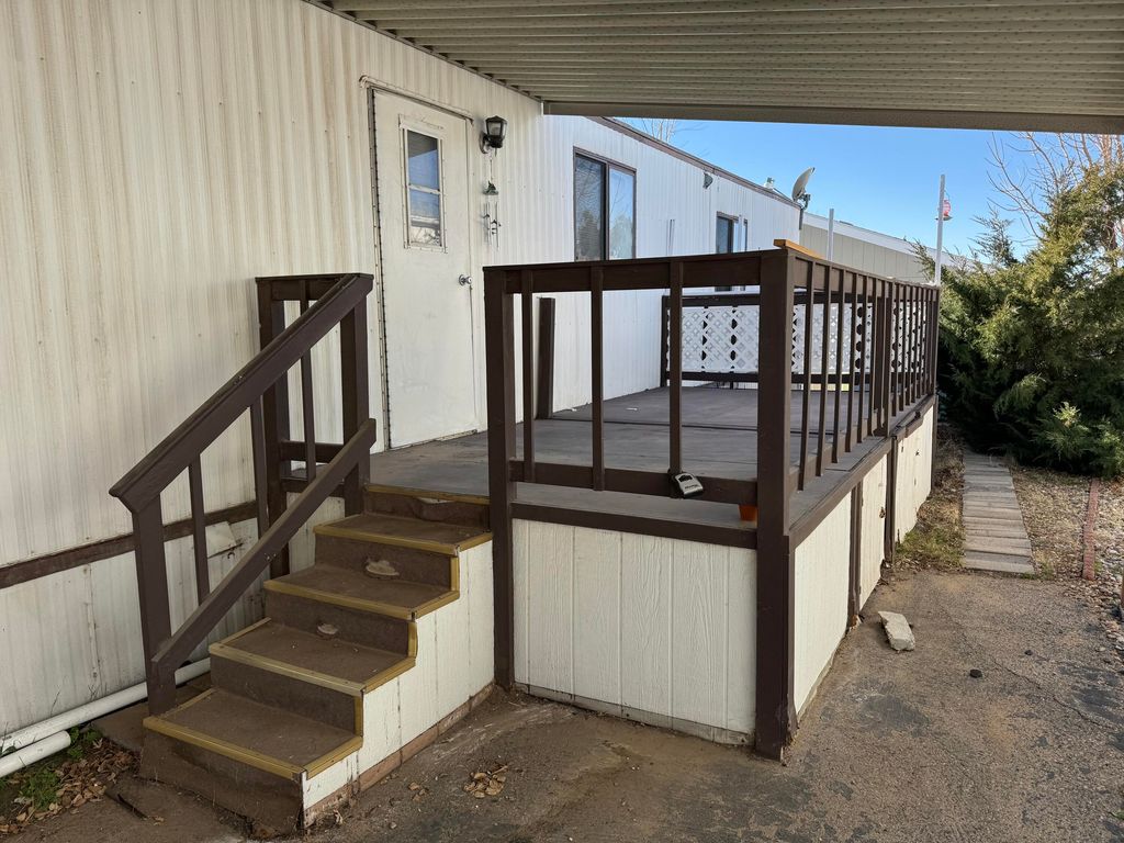 Image 5 of property listing at 7112 Pan American NE 230, Albuquerque, NM 87109