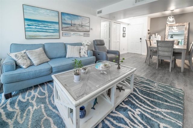 609 E Sheridan St 308, Dania Beach, FL 33004