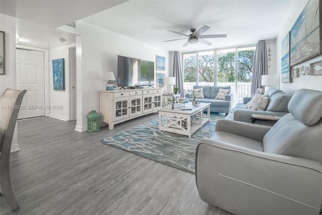 609 E Sheridan St 308, Dania Beach, FL 33004