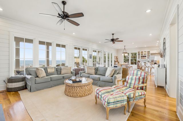 1008 Parker Dr., Pawleys Island, SC 29585