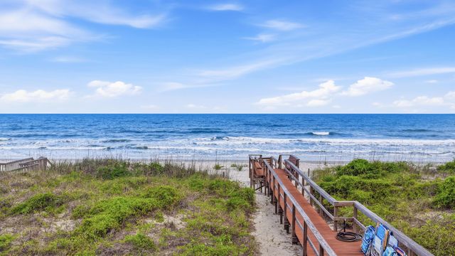 1008 Parker Dr., Pawleys Island, SC 29585