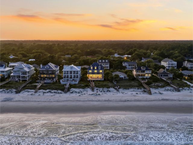 1008 Parker Dr., Pawleys Island, SC 29585