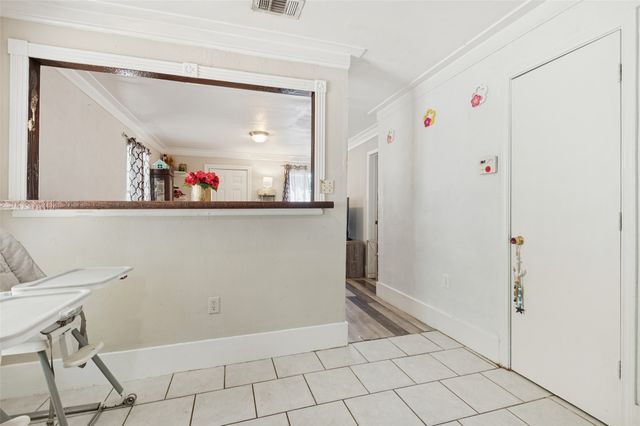 2421 Boyd Street, Dallas, TX 75224