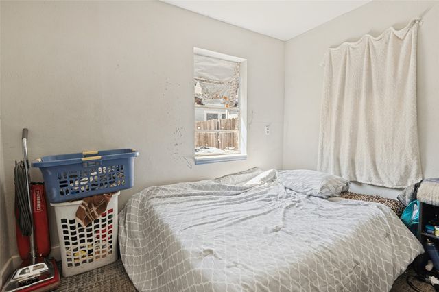 2421 Boyd Street, Dallas, TX 75224