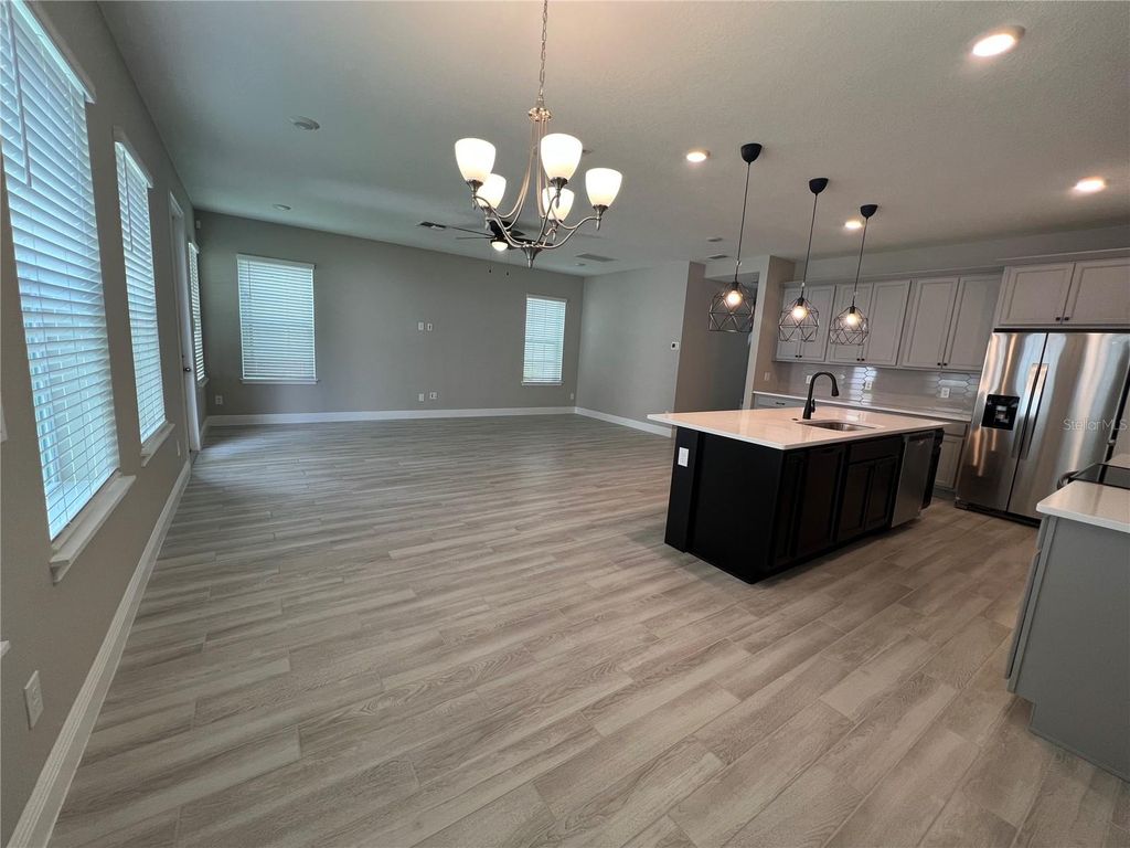 Image 20 of property listing at 7805 NEMOURS PARKWAY, Orlando, FL 32827