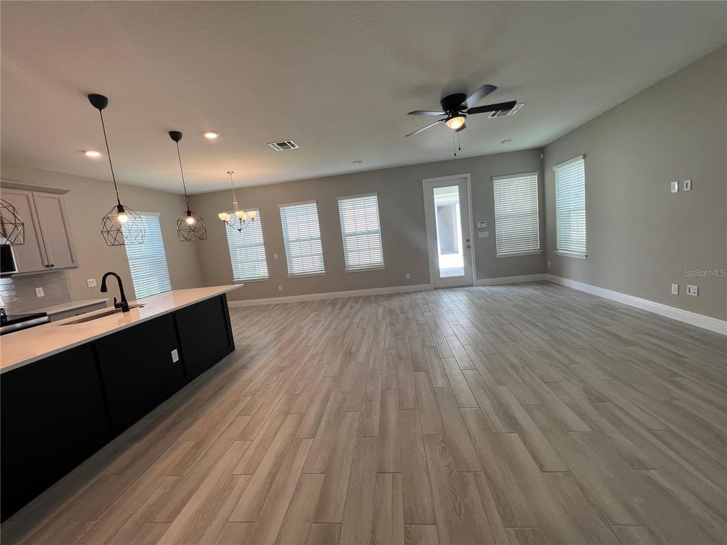 Image 22 of property listing at 7805 NEMOURS PARKWAY, Orlando, FL 32827