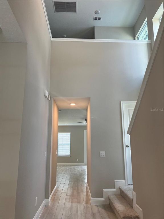 Image 6 of property listing at 7805 NEMOURS PARKWAY, Orlando, FL 32827