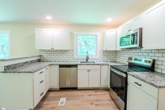 410 Old Liberty Pickens Road, Pickens, SC 29671
