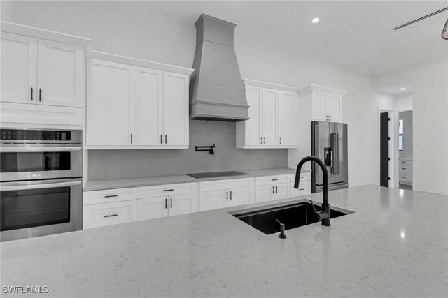 739 23rd ST SW, Naples, FL 34117