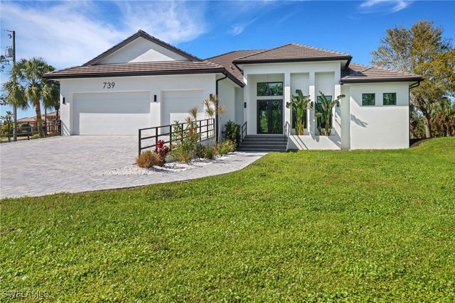 739 23rd ST SW, Naples, FL 34117