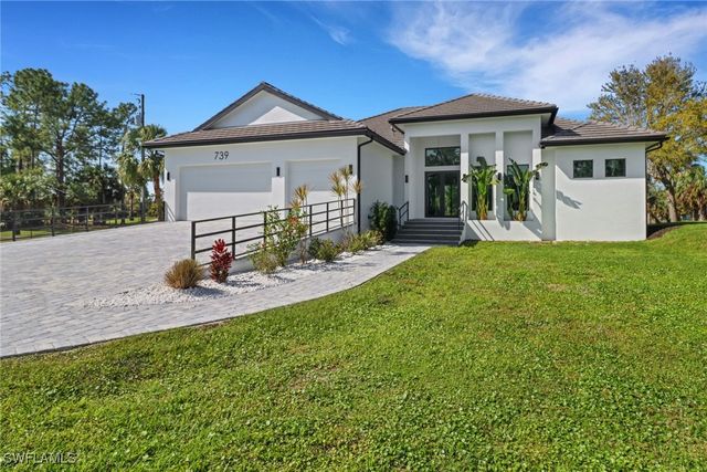 739 23rd ST SW, Naples, FL 34117