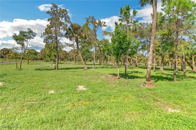 739 23rd ST SW, Naples, FL 34117