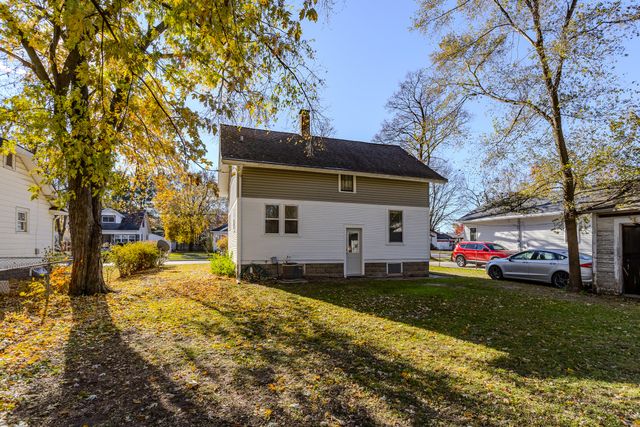 307 Ridgewood Street Se, City Of Kentwood, MI 49548