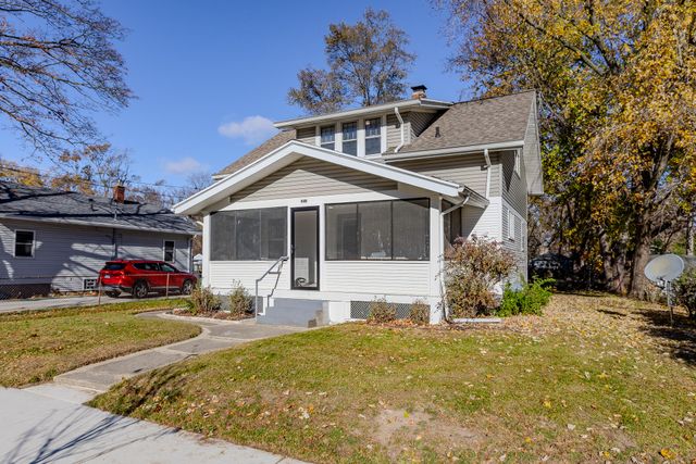 307 Ridgewood Street Se, City Of Kentwood, MI 49548