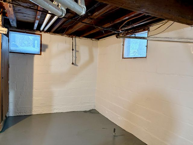 307 Ridgewood Street Se, City Of Kentwood, MI 49548