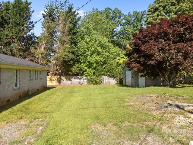 136 Kent Drive, Forest City, NC 28043