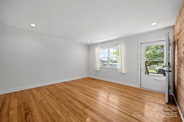 136 Kent Drive, Forest City, NC 28043