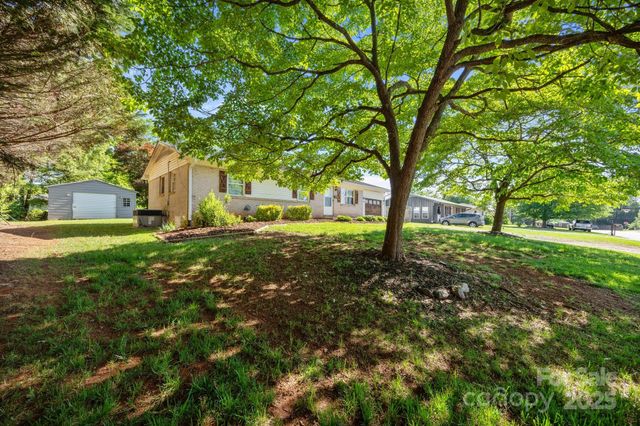 136 Kent Drive, Forest City, NC 28043