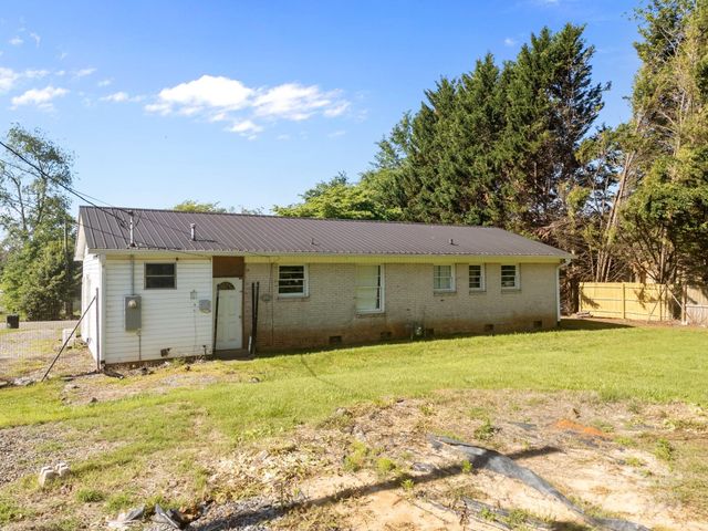 136 Kent Drive, Forest City, NC 28043