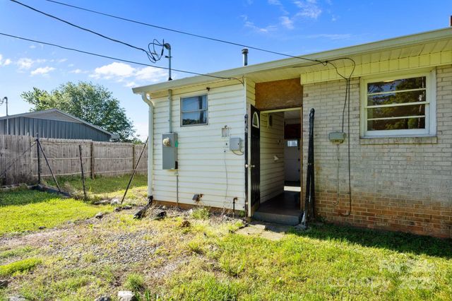 136 Kent Drive, Forest City, NC 28043