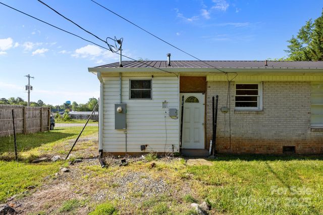 136 Kent Drive, Forest City, NC 28043