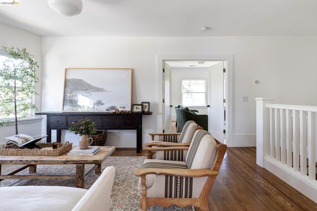 4132 Manila Ave, Oakland, CA 94609