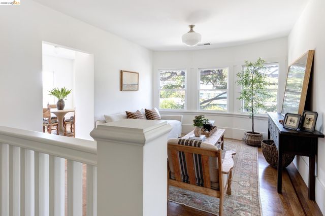 4132 Manila Ave, Oakland, CA 94609