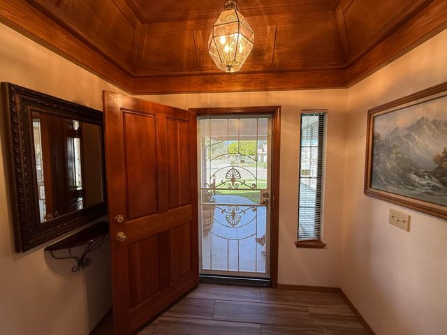 315 E Washington Avenue, Tulare, CA 93274