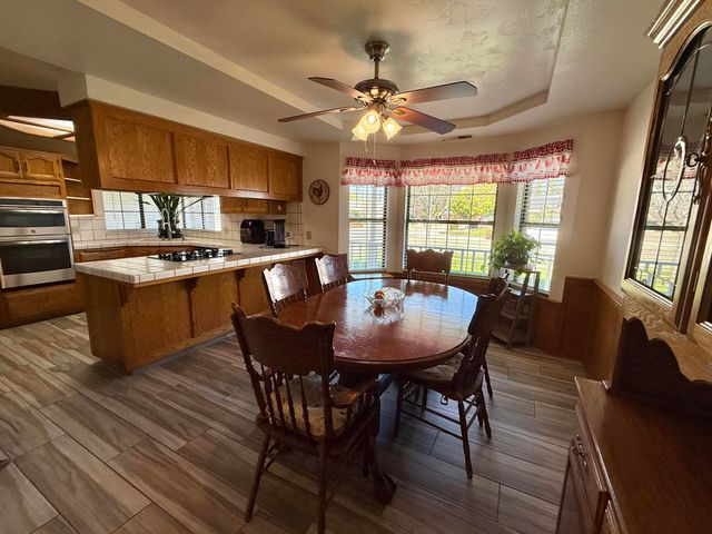 315 E Washington Avenue, Tulare, CA 93274