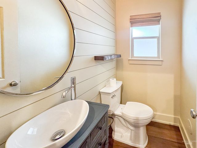 998 E Shadow Creek Lane, Eagle, ID 83616