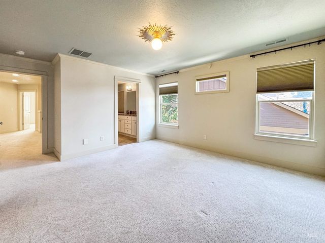 998 E Shadow Creek Lane, Eagle, ID 83616