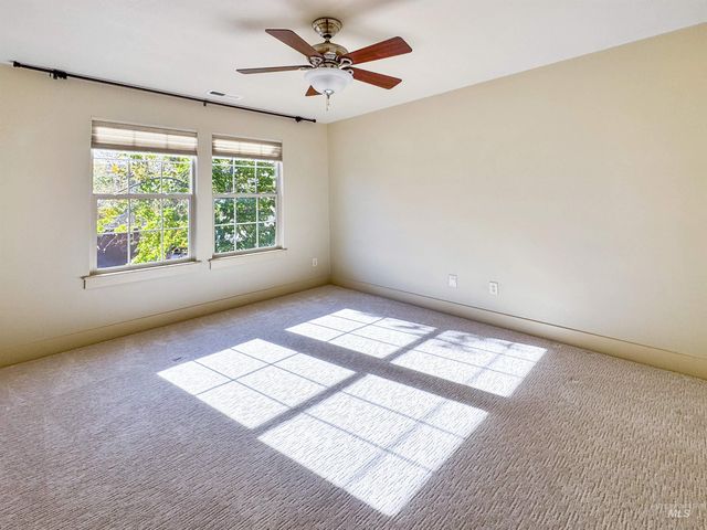 998 E Shadow Creek Lane, Eagle, ID 83616