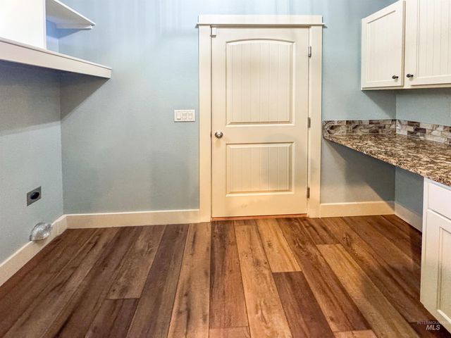 998 E Shadow Creek Lane, Eagle, ID 83616