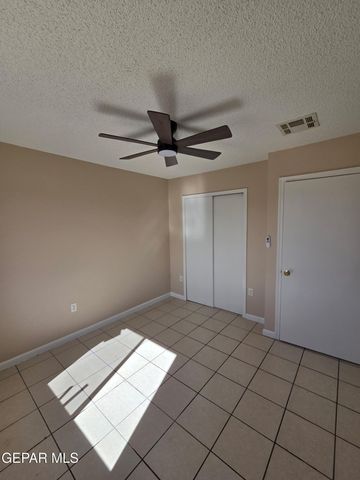 10274 VALLE DEL SOL Drive, El Paso, TX 79924