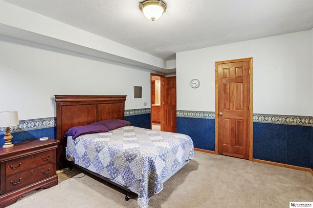 2600 S 77th Place, Lincoln, NE 68506