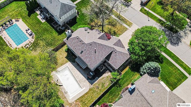 2600 S 77th Place, Lincoln, NE 68506