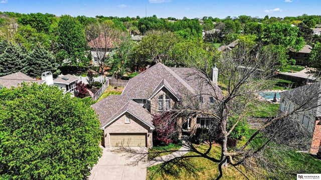 2600 S 77th Place, Lincoln, NE 68506