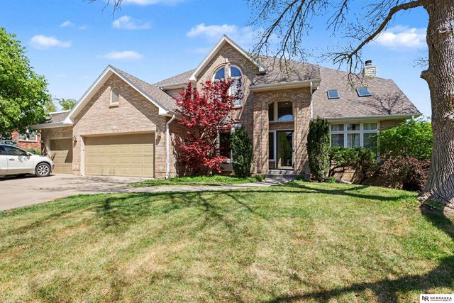 2600 S 77th Place, Lincoln, NE 68506