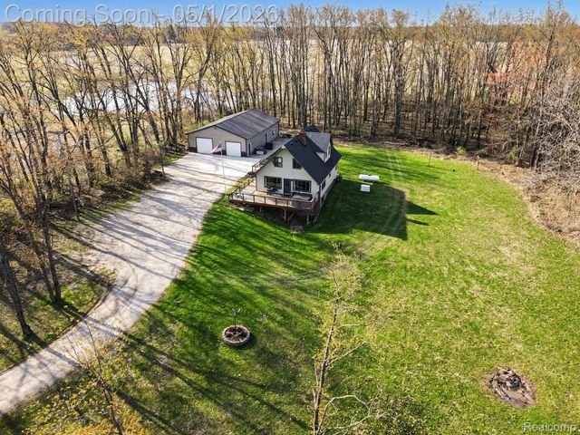 6225 W Lovejoy Road, Conway Township, MI 48418